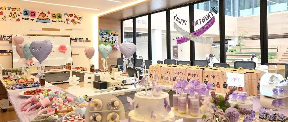 暖春拾光·共赴成长之约 | 拾光宝盒四月员工入职周年暨生日会圆满落幕